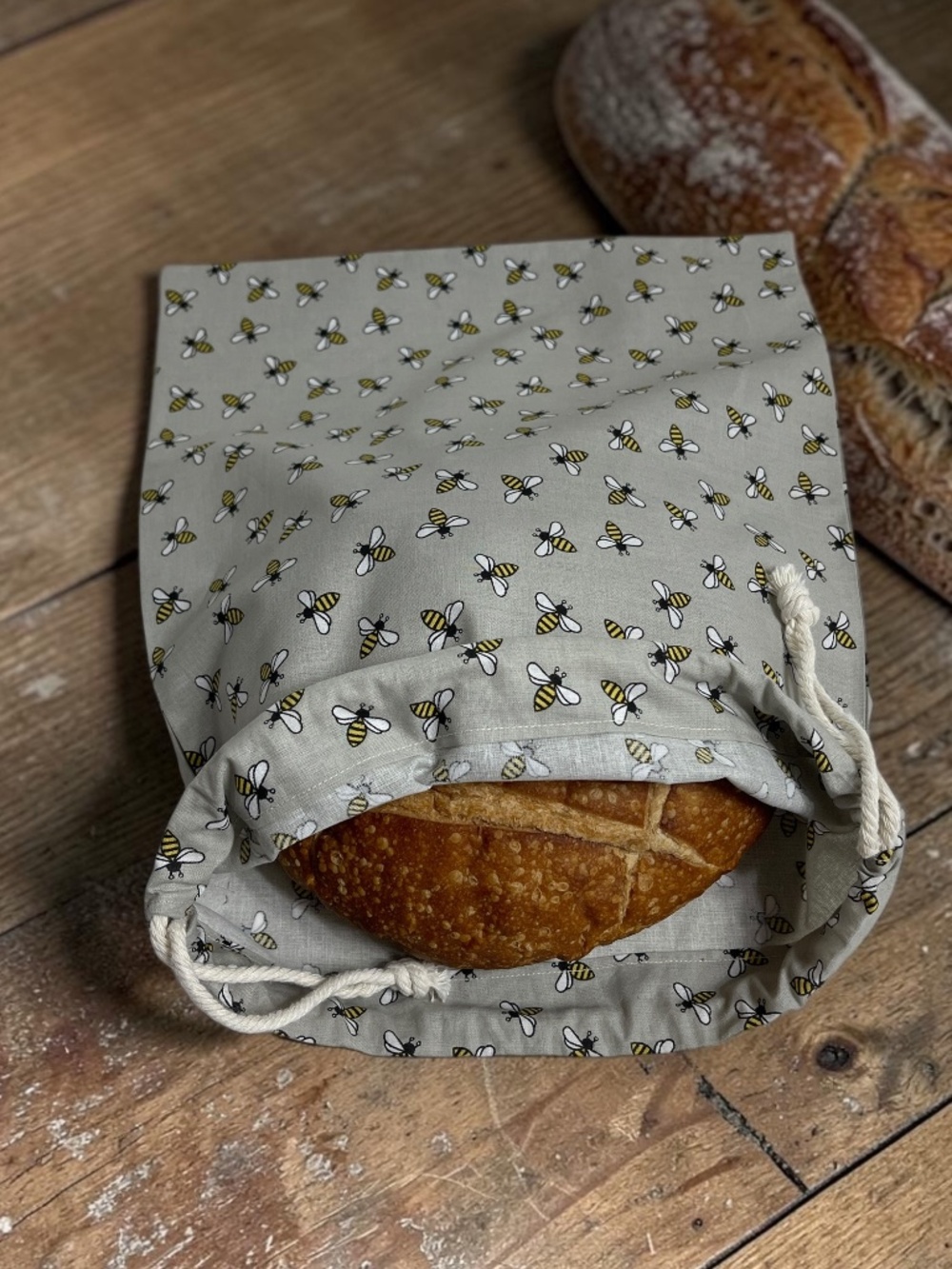 Gray Bumblebee Cotton Bread Bag, Reusable Bread Storage Bag, Bee Print Kitchen